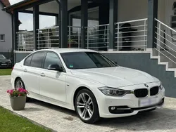 Weiß Gebraucht 2012 BMW 320 Sport Line Limousine | 11.999 € (Etwas zu teuer)