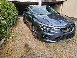 Grau Gebraucht 2021 Renault Mégane IV Intens Kombi | 18.000 € (Superpreis)