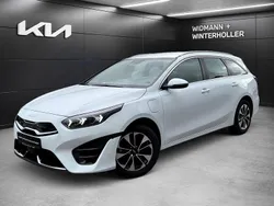 Weiß Gebraucht 2024 Kia Ceed Sportswagon Kombi | 25.780 € (Guter Preis)