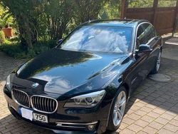 Schwarz Gebraucht 2012 BMW 750 Limousine | 18.750 € (Fairer Preis)