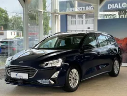 Blau Gebraucht 2020 Ford Focus Titanium Limousine | 15.370 € (Fairer Preis)