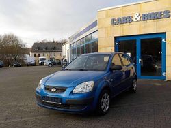 Saphirblau met. Gebraucht 2009 Kia Rio Attract Kleinwagen | 1.990 € (Fairer Preis)