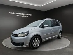 Silber Gebraucht 2013 VW Touran Highline Van / Kleinbus | 8.999 € (Guter Preis)
