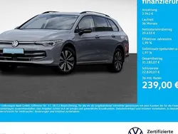 Mondsteingrau Gebraucht 2024 VW Golf VIII Goal Kombi | 32.575 €