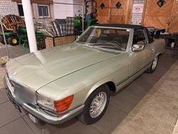 Grün Gebraucht 1977 Mercedes SL350 Cabrio | 11.900 €