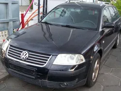 Schwarz Gebraucht 2001 VW Passat Trendline Kombi | 1.250 € (Guter Preis)