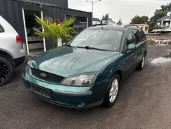 Grün Gebraucht 2001 Ford Mondeo Kombi | 300 € (Guter Preis)