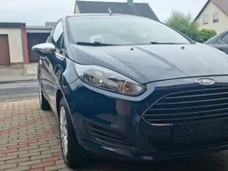 Blau Gebraucht 2015 Ford Fiesta Trend Kleinwagen | 5.000 € (Superpreis)