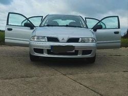 Silber Gebraucht 2001 Mitsubishi Carisma Limousine | 1.800 € (Fairer Preis)