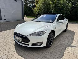 Weiß Gebraucht 2014 Tesla Model S Limousine | 19.000 €