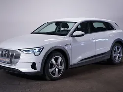 Weiß Gebraucht 2020 Audi e-tron SUV | 24.849 € (Guter Preis)