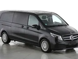 Obsidianschwarz metallic Gebraucht 2023 Mercedes V300 Edition Van / Kleinbus | 57.890 € (Guter Preis)