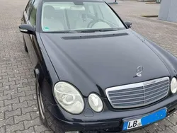 Gebraucht 2005 Mercedes E200 Classic Limousine | 1.750 €
