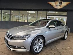 Tungsten silver (metallic) Gebraucht 2016 VW Passat Comfortline Limousine | 13.950 € (Fairer Preis)