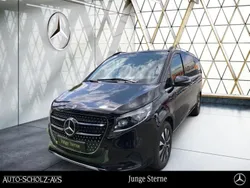 Schwarz Gebraucht 2024 Mercedes V300 Avantgarde Van / Kleinbus | 71.827 € (Teuer)