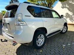 Weiß Gebraucht 2012 Toyota Land Cruiser Anniversary SUV | 32.900 € (Guter Preis)