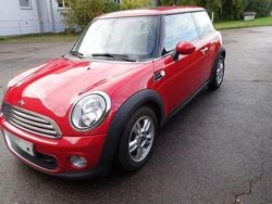 Rot Gebraucht 2012 Mini ONE Kleinwagen | 4.500 € (Fairer Preis)