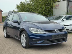 Blau Gebraucht 2017 VW Golf VII Comfortline Kombi | 8.900 € (Guter Preis)