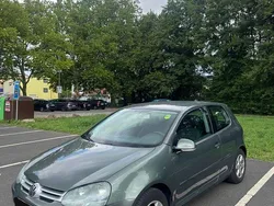 Grau Gebraucht 2004 VW Golf IV Comfortline Limousine | 2.299 € (Fairer Preis)