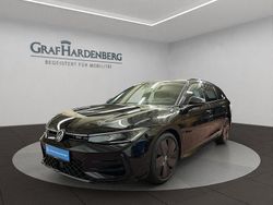 Schwarz Gebraucht 2024 VW Passat R-line Kombi | 42.910 € (Fairer Preis)