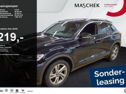 Deep black perleffekt Gebraucht 2024 VW T-Roc R-line SUV | 29.840 € (Guter Preis)