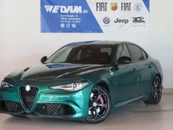 Grün Gebraucht 2022 Alfa Romeo Giulia Quadrifoglio Limousine | 64.990 € (Guter Preis)