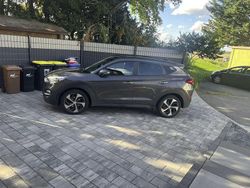 Braun Gebraucht 2015 Hyundai Tucson Premium SUV | 14.900 € (Fairer Preis)
