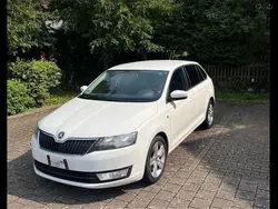 Weiß Gebraucht 2014 Skoda Rapid Limousine | 4.900 € (Etwas zu teuer)