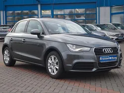Grau Gebraucht 2012 Audi A1 Sportback Attraction Kleinwagen | 13.900 € (Fairer Preis)