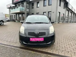 Schwarz Gebraucht 2006 Toyota Yaris Sol Limousine | 3.790 € (Fairer Preis)