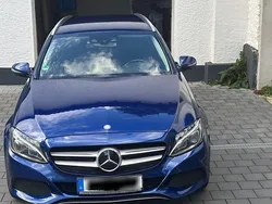 Blau Gebraucht 2016 Mercedes 250 Kombi | 14.350 €