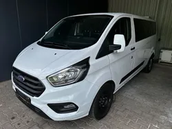 Weiß Gebraucht 2022 Ford Transit Custom Van / Kleinbus | 25.704 € (Guter Preis)