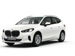Mineralweiß metallic Gebraucht 2022 BMW 218 Van / Kleinbus | 22.860 € (Guter Preis)