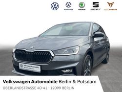 Graphitegrau metallic Gebraucht 2024 Skoda Fabia Drive Kleinwagen | 22.670 € (Etwas zu teuer)