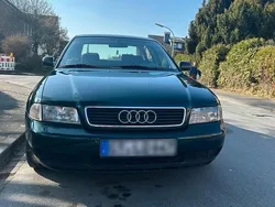 Grün Gebraucht 1998 Audi A4 Kleinwagen | 2.300 €