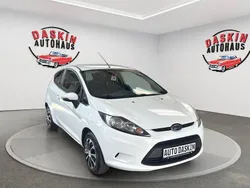 Weiß Gebraucht 2011 Ford Fiesta Trend Kleinwagen | 3.270 € (Fairer Preis)