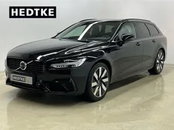 Schwarz Gebraucht 2024 Volvo V90 Plus Kombi | 63.990 €