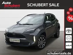 Marlingrau metallic Gebraucht 2024 Toyota Yaris Hybrid Plus | 27.880 € (Fairer Preis)