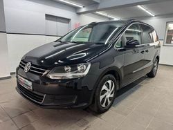 Schwarz Gebraucht 2016 VW Sharan Comfortline Van / Kleinbus | 14.590 €