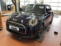 (schwarz) enigmatic black Gebraucht 2023 Mini Cooper Classic Kleinwagen | 30.290 € (Teuer)