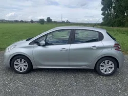 Silber Gebraucht 2013 Peugeot 208 Active Kleinwagen | 2.399 € (Fairer Preis)