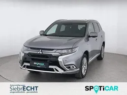Grau Gebraucht 2019 Mitsubishi Outlander P-HEV Edition SUV | 21.390 € (Fairer Preis)