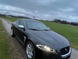 Schwarz Gebraucht 2013 Jaguar XF Limousine | 9.500 € (Fairer Preis)