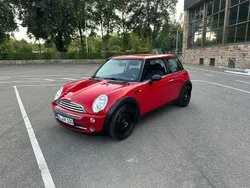 Rot Gebraucht 2004 Mini ONE Kleinwagen | 1.500 € (Fairer Preis)
