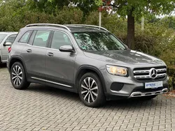 Grau Gebraucht 2023 Mercedes GLB180 SUV | 34.995 € (Fairer Preis)