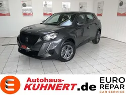 Grau (metallic) Gebraucht 2021 Peugeot 2008 SUV | 16.995 € (Guter Preis)