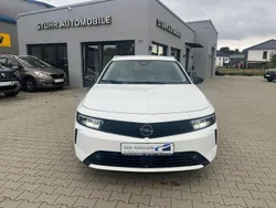 Weiß Gebraucht 2024 Opel Astra Kombi | 19.990 € (Guter Preis)