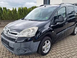 Schwarz Gebraucht 2010 Citroën Berlingo Advance Van / Kleinbus | 1.650 € (Teuer)