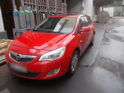 Rot Gebraucht 2011 Opel Astra Design Edition Kombi | 4.300 € (Fairer Preis)