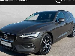 Grau Gebraucht 2024 Volvo V60 Core Kombi | 35.850 € (Guter Preis)